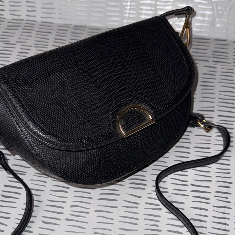 JustFab Black Textured Crossbody Bag